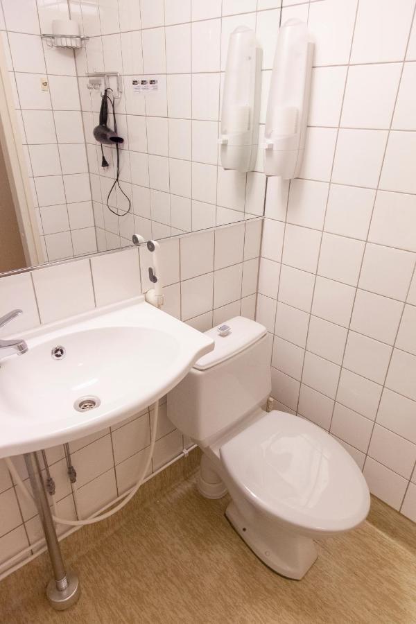Ael Hotelli Helsinki Buitenkant foto